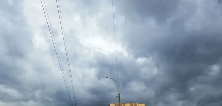 Неустойчивая погода и снегопады: прогноз по Казахстану на выходные 