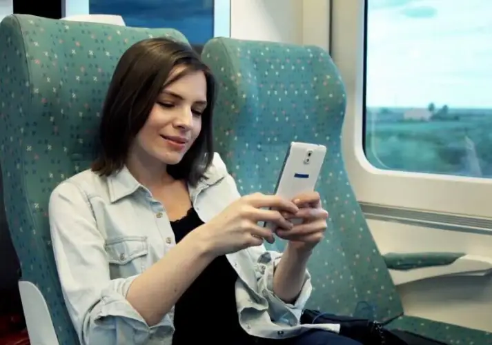 Казахстанцы смогут пользоваться WhatsApp в поездах