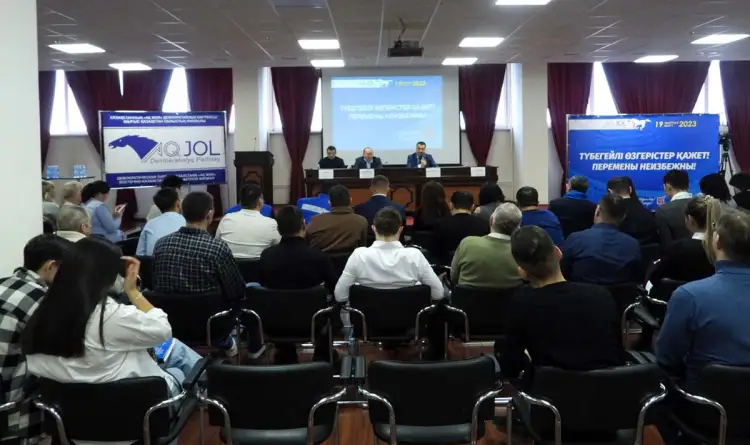 Члены предвыборного штаба партии «Ак жол» проводят встречи в Восточно-Казахстанской области