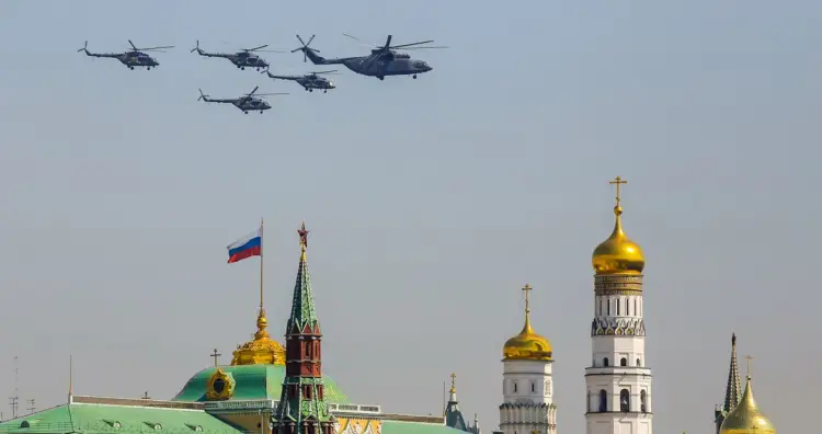 Путин объявил о проведении авиапарада в России на 9 мая