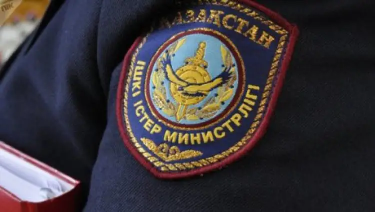 МВД Казахстана отреагировало на обсуждаемое в Сети видео избиения мигранта из России