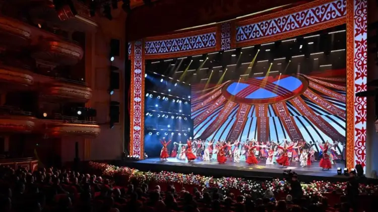 Президент Казахстана посетил торжественный концерт 