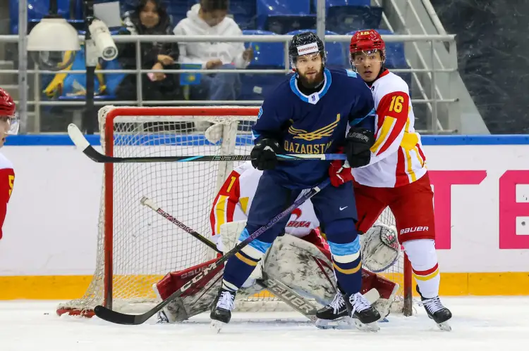 Сборная Китая чаще атаковала ворота Шутова во втором периоде 