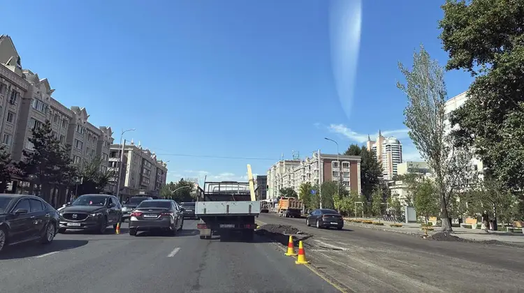 В Астане возникли пробки из-за ремонта дорог