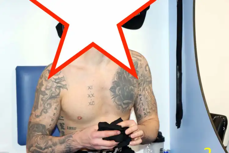 Угадайте игроков ХК Барыс по фигуре