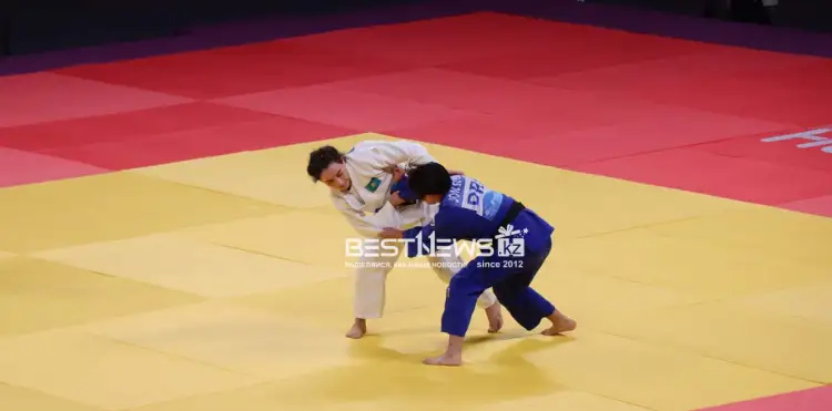 Дзюдоистка Абужакынова вышла в четвертьфинал на Азиатских играх