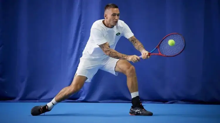 Куламбаева уверенно вышла в четвертьфинал чемпионата Казахстана