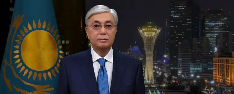 Касым-Жомарт Токаев поздравил казахстанцев с Новым годом
