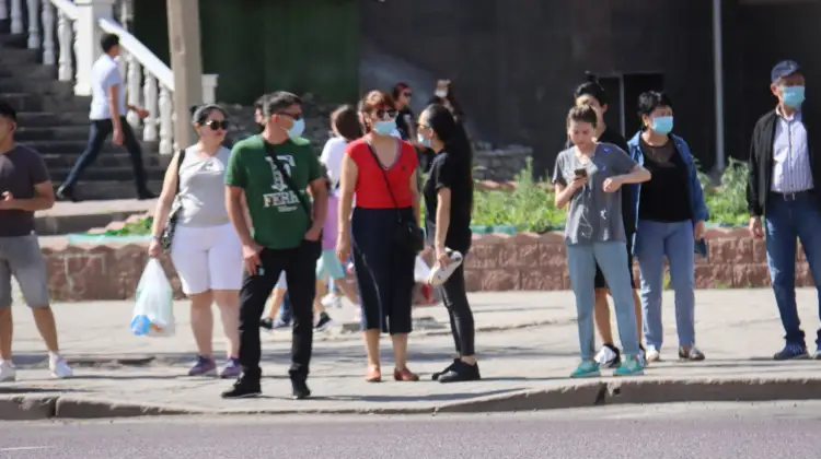 Вакцинация и коронавирус в Казахстане: смотрите онлайн-брифинг Минздрава РК