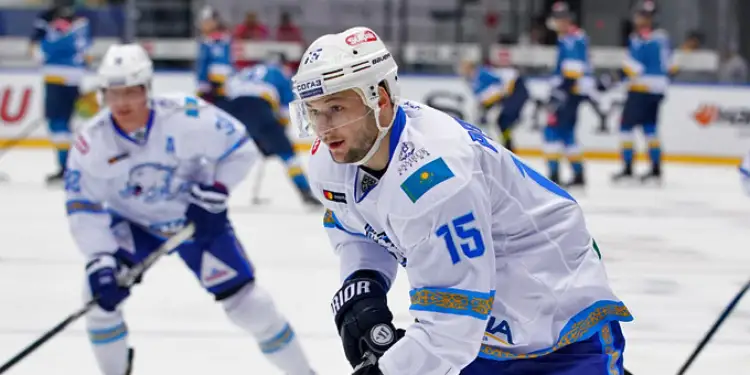 Почему в матче с "Динамо" не играл Петухов и чем "Барыс" займется до новых игр