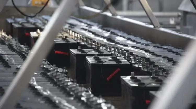 Члены «Ак жол» во главе с Азатом Перуашевым встретились с медиками и рабочими в Талдыкоргане