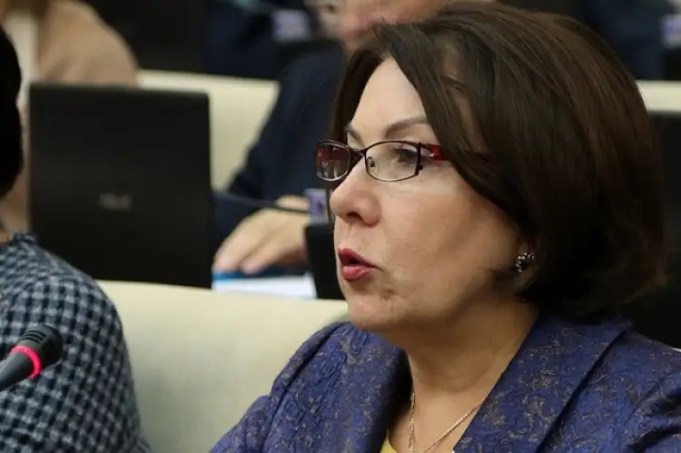 Гульжана Карагусова про снюс, Конституцию и температуру