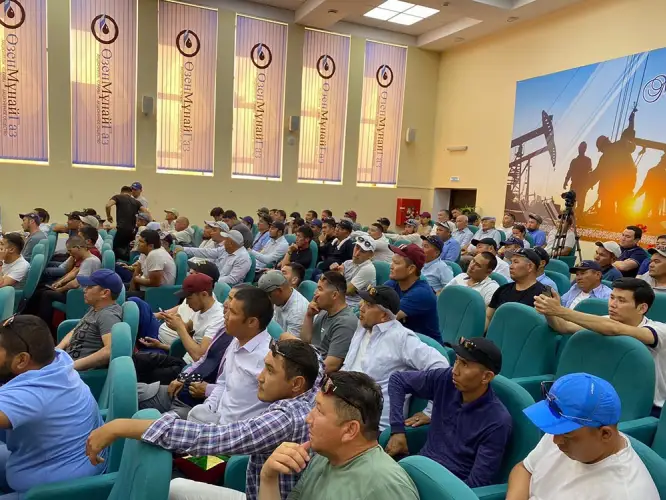 Бастовавшим работникам «БерАли» предложили работу в «МөлдірМұнайСервис»