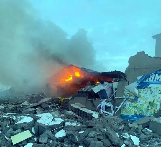 После взрыва в магазине в Темиртау спасена женщина, идут поиски мужчины